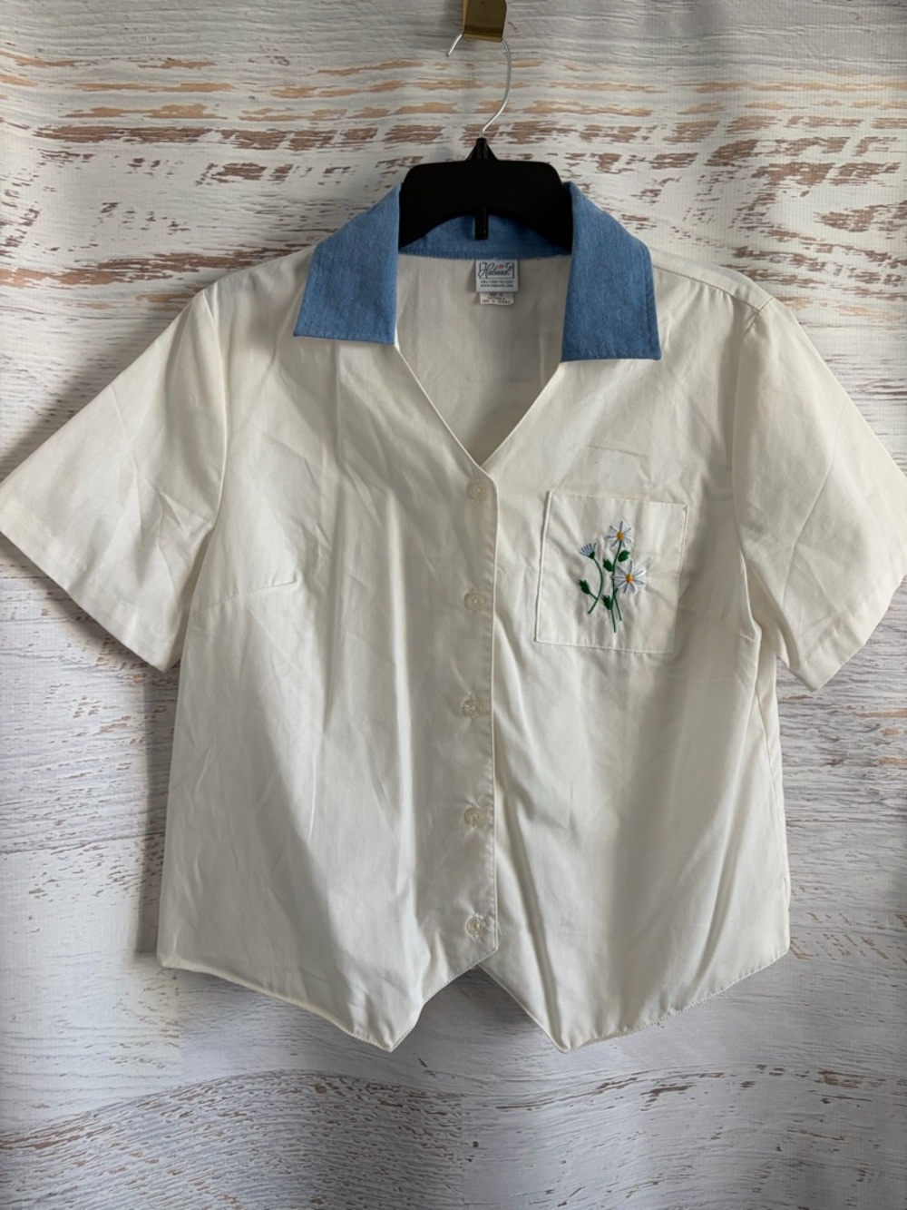 Haband Vintage Cream Short-Sleeve Button Top with Denim Collar and Floral Pocket